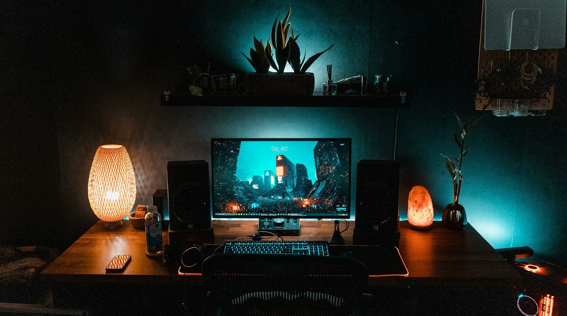 Lampe de Bureau pour Gamers : Illuminez Votre Espace de Jeu avec Style - Déco Gaming