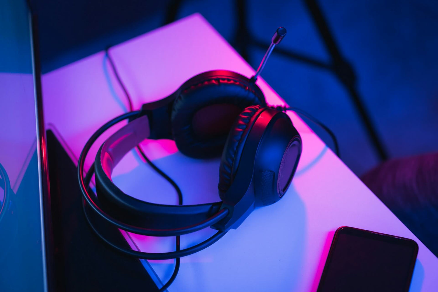 Support Casque Gamer pour un Setup Gaming Parfait - Déco Gaming